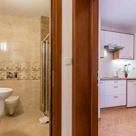 Beata Marek Pod Grapa *