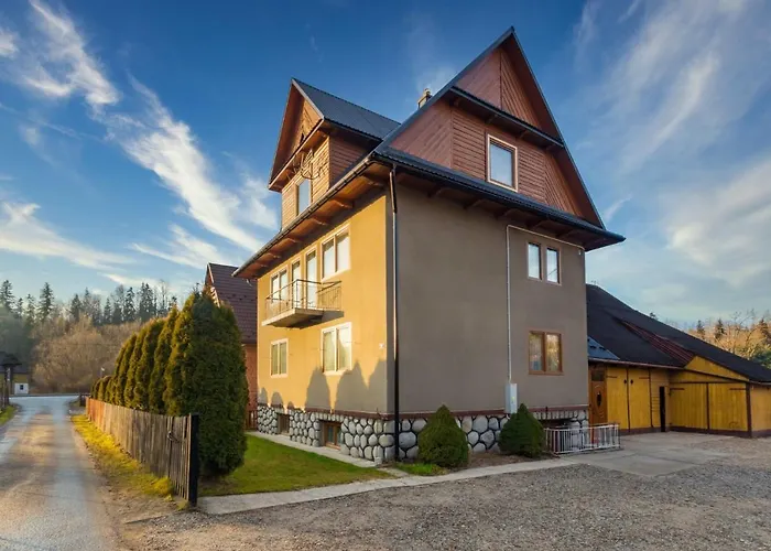 Beata Marek Pod Grapa