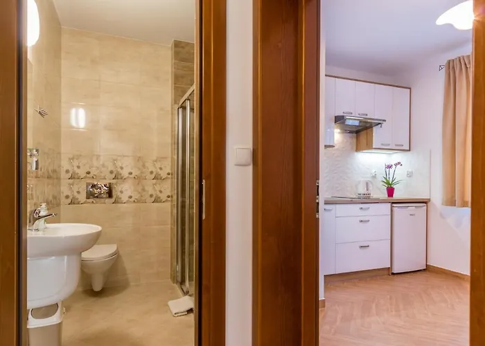 Beata Marek Pod Grapa *